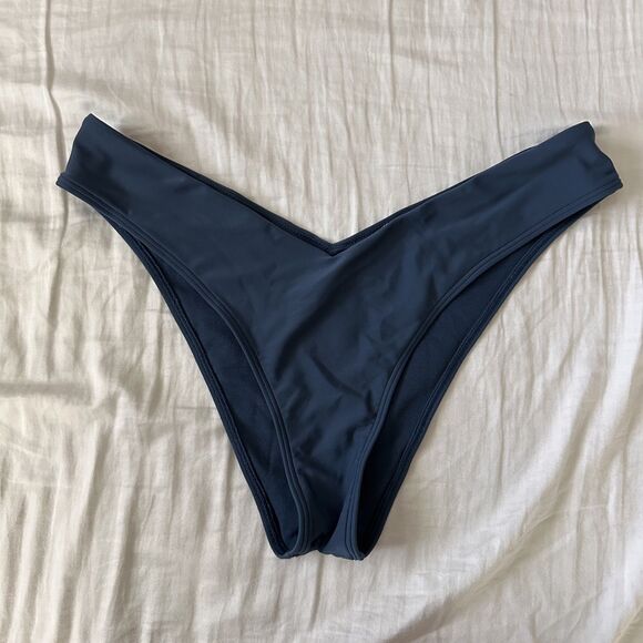 Abercrombie & Fitch Wide Strap Halter Swim Top & Bottoms in Navy NWOT/EUC - Picture 7 of 10